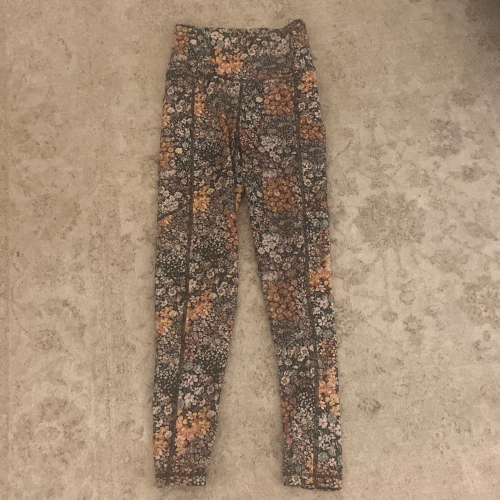 American Eagle Floral The Everything Leggings